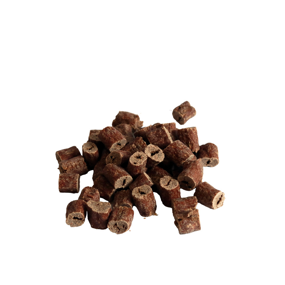 Brekz Lukos Trainer Treats Goat voor de hond